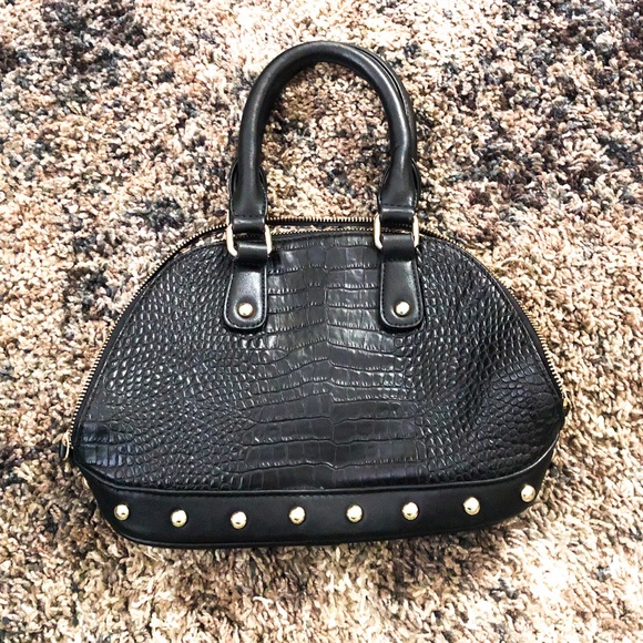 Dream Control Handbags - ⭐️LAST CHANCE⭐️ DREAM CONTROL Handbag Gold Stud